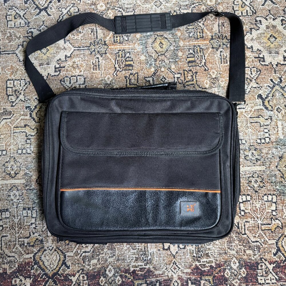 E-Lodge Laptop Macbook Bag Carrying Case 14 inch Black Shoulder Strap